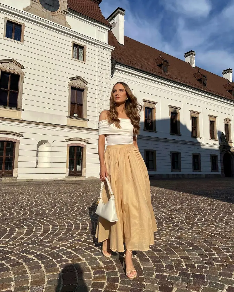 Timeless Summer Business Look