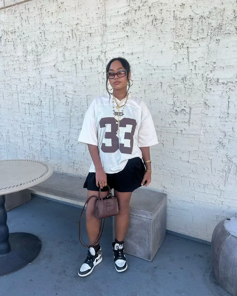 Y2K Sport-Luxe Street Style
