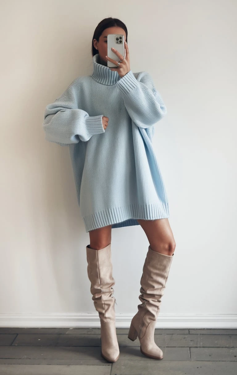 Powder Blue Oversized Comfort Social Media-Ready Knitwear for Cozy Sophistication
