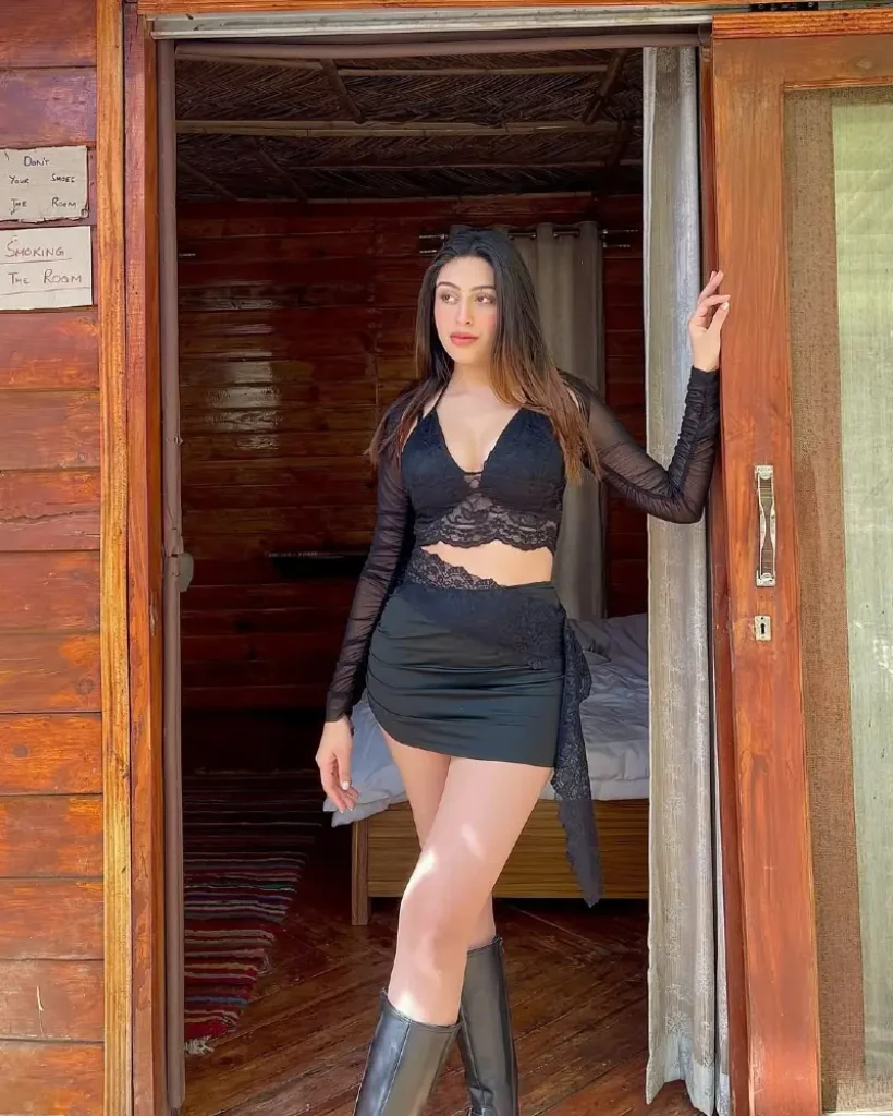 Black Lace Two-Piece Party Ensemble