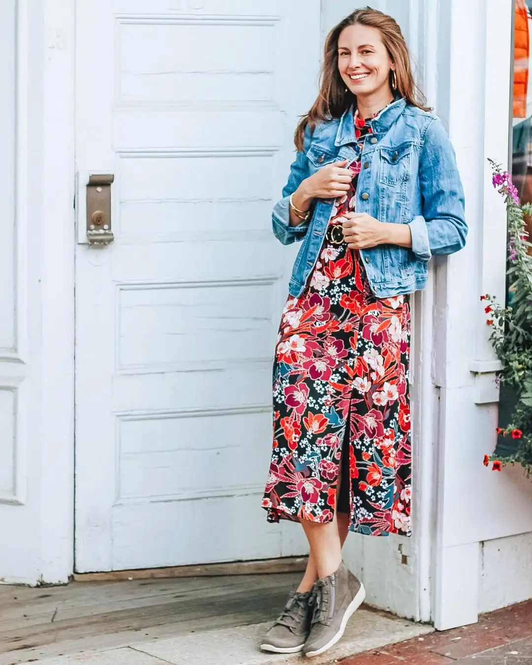 Effortless Cool Denim Jacket Outfit Ideas for Year-Round Style