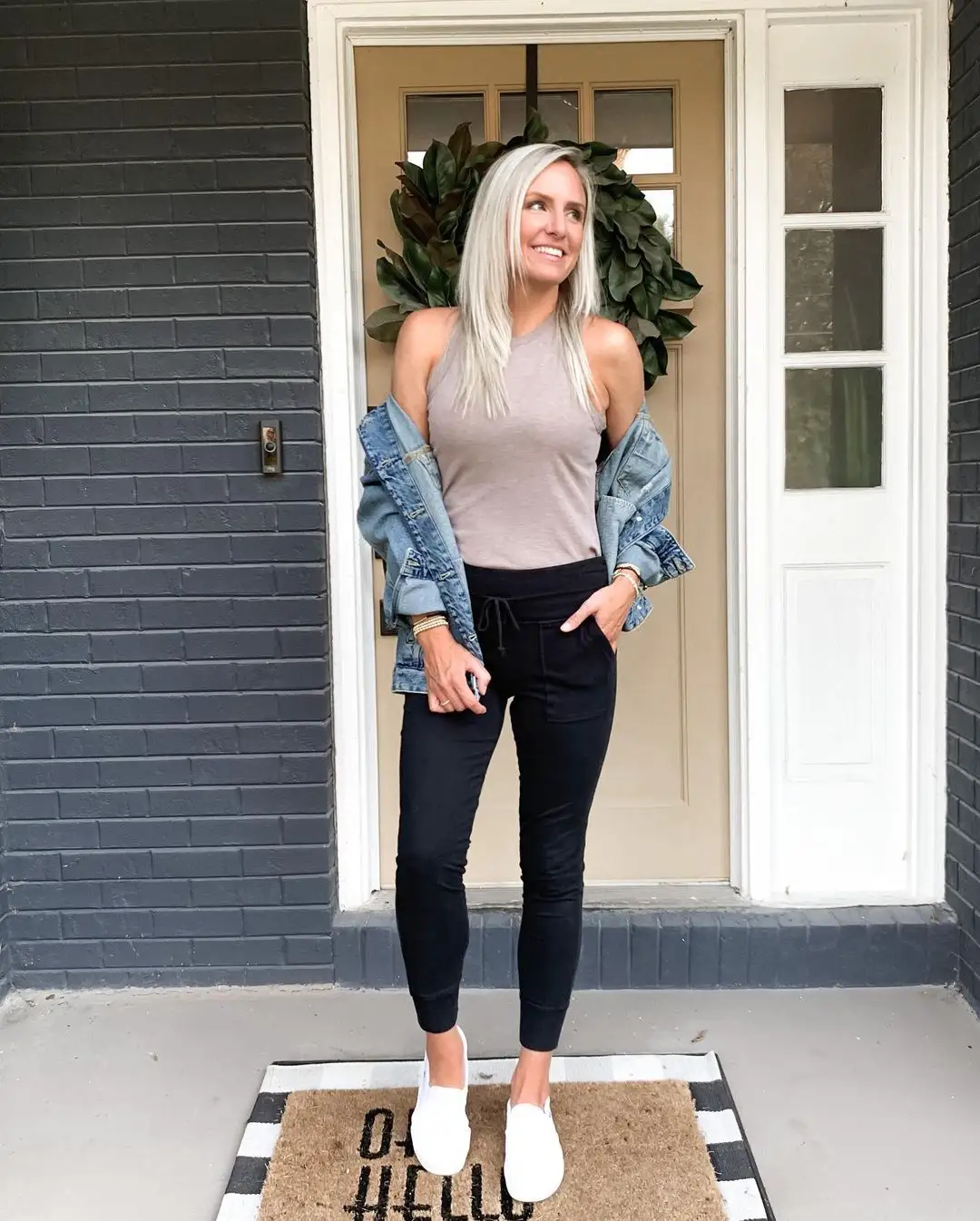 Timeless Denim Chic Jacket Outfit Ideas for Every Season