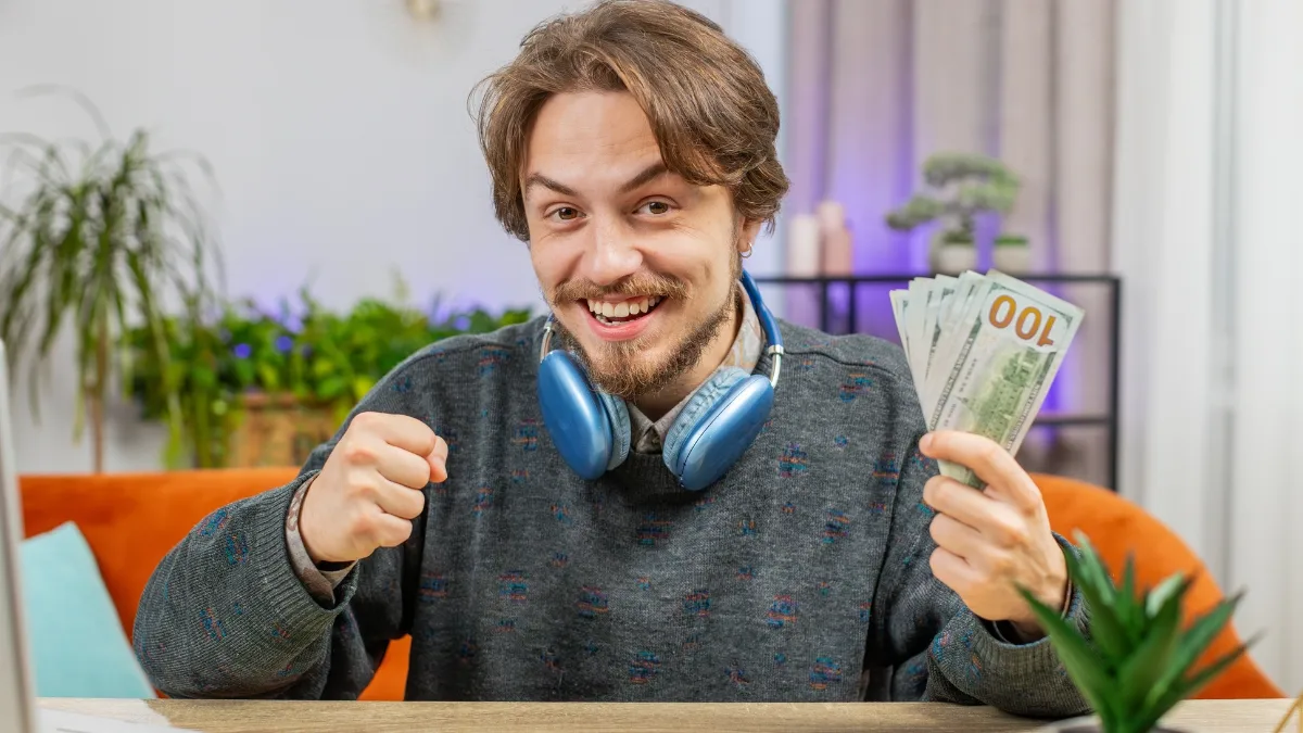 15 Future-Proof Side Hustles That Pay $15kMonth (No Tech Experience Needed)