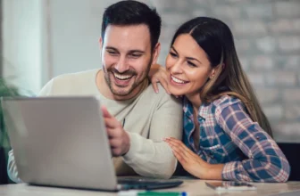 couple using laptop (3)