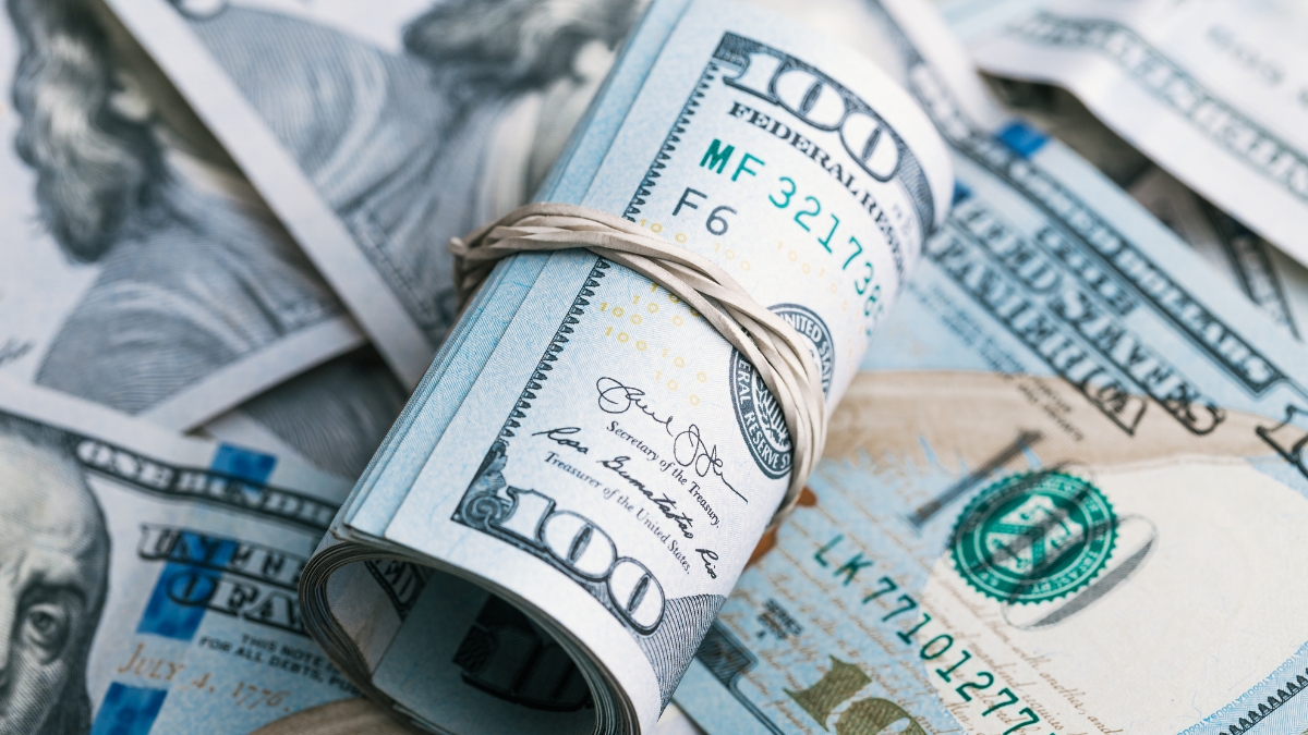 15 Best Winter Side Hustles To Boost Your Income (Make $250 Daily)