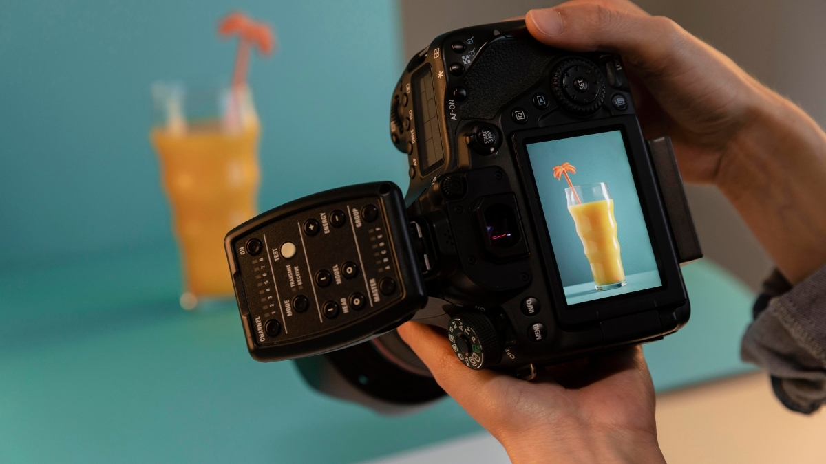 15 Websites That Pay You For Your Photography (Make $7000 Extra Monthly)
