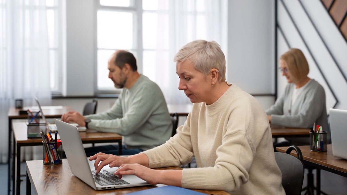 21 Freelance Jobs For Senior Citizens That PAY WELL!