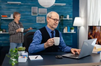 21 Freelance Jobs For Senior Citizens That PAY WELL!