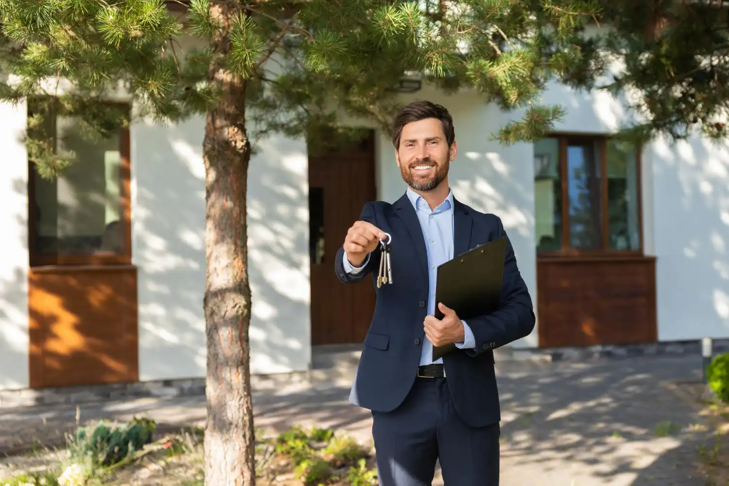 Real Estate Associate / Broker