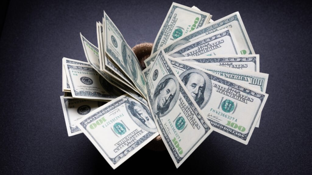 The AI Side Hustle Making $10,000/Month While You Sleep