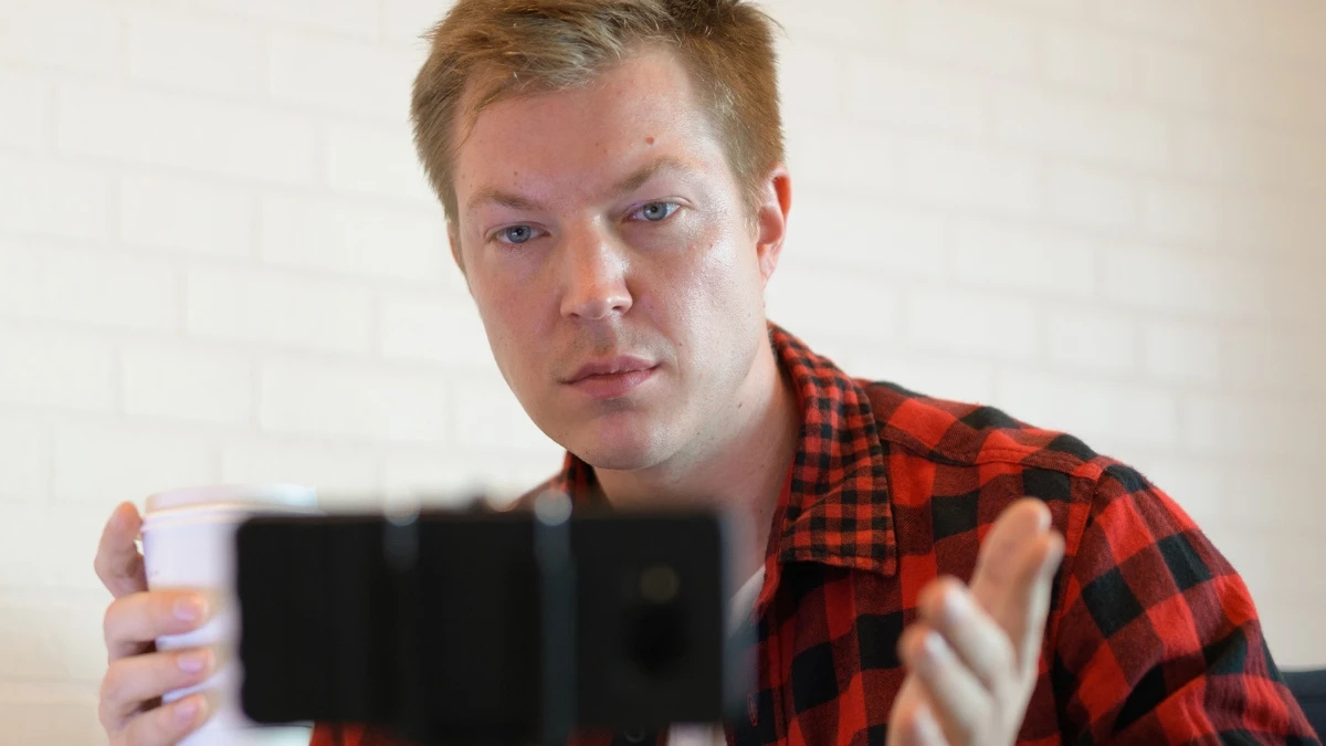 15 Viral Side Hustles That Are Actually Scams (TikTok Won't Tell You)