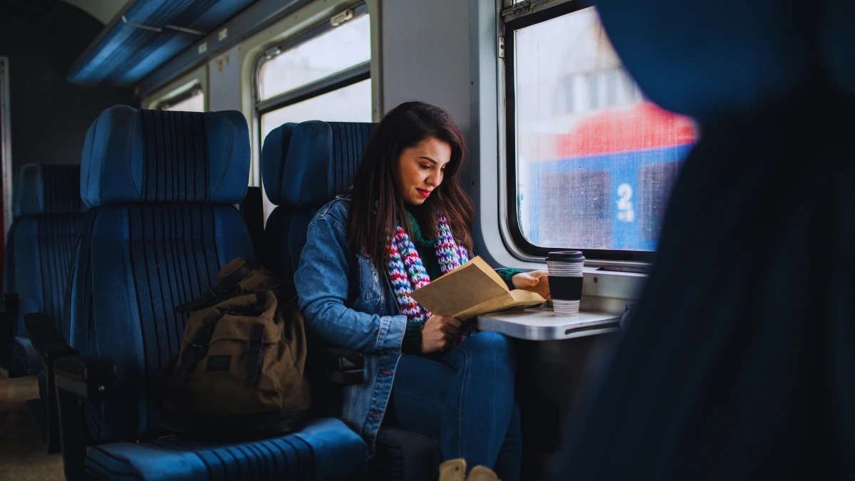 Freelance During Transit Pays $200-400 Monthly