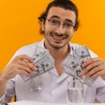 I'm Great at Making Money But Terrible at Saving It—A Financial Therapist Helped Me Understand Why