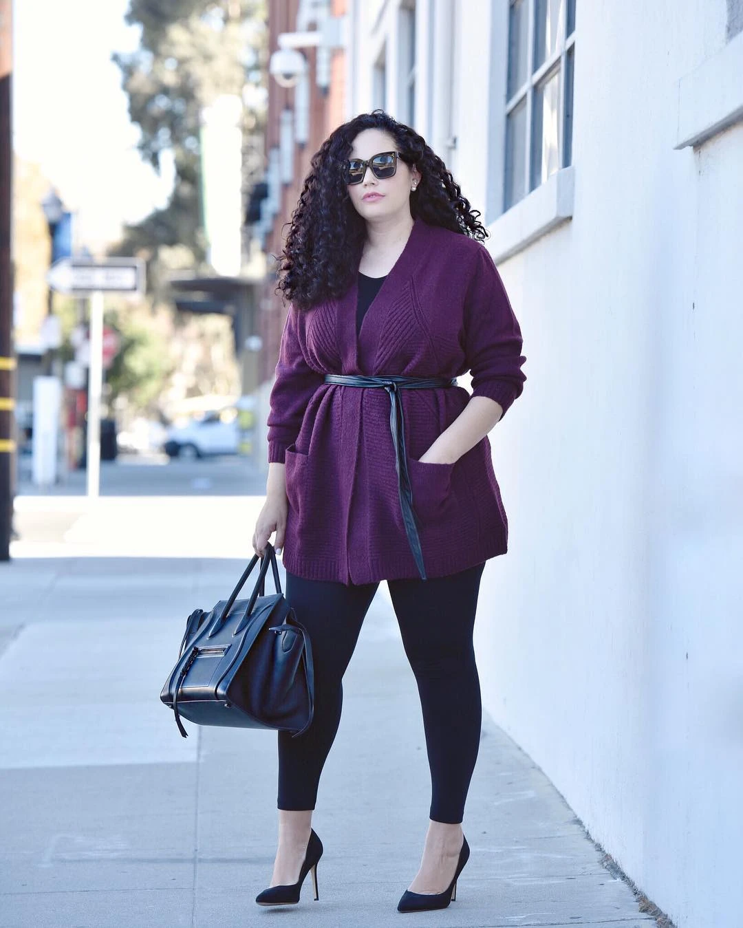  Belt a Long Cardigan Over a Slim Black Base